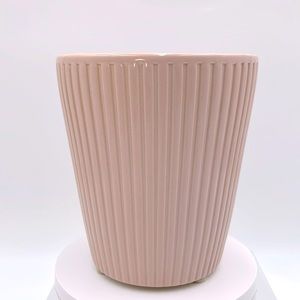 Pale Pink Ceramic Plant Pot 5” Diameter‎ 5.75” Height Spring Summer Planter